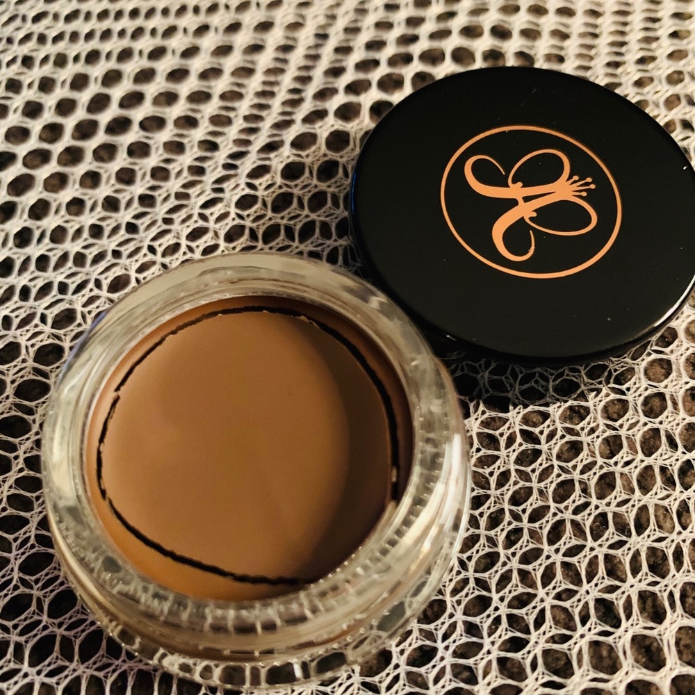 Anastasia eyebrow Pomade auburn